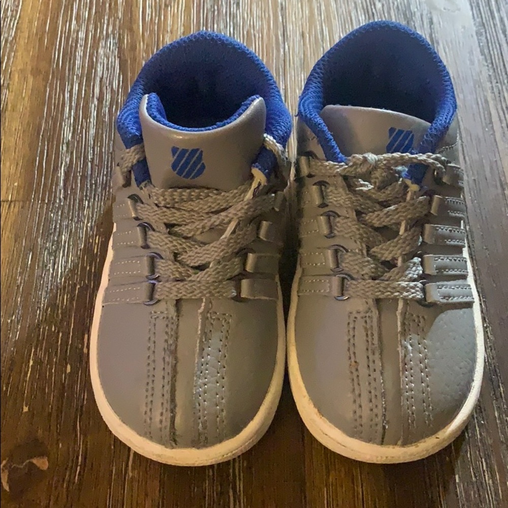 K Swiss kids shoes sz 6